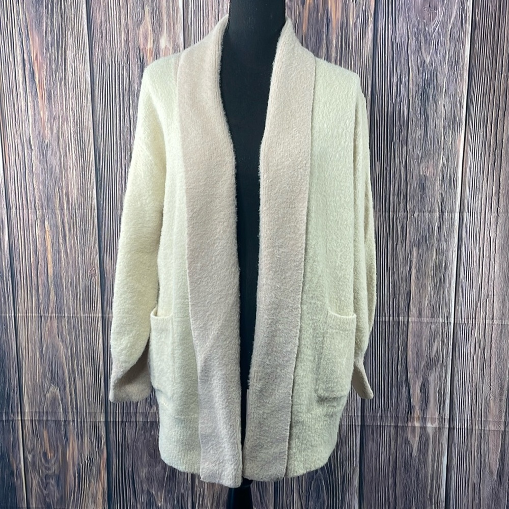 WHO WHAT WEAR WOMEN open front CARDIGAN Size M Color Cream Pink